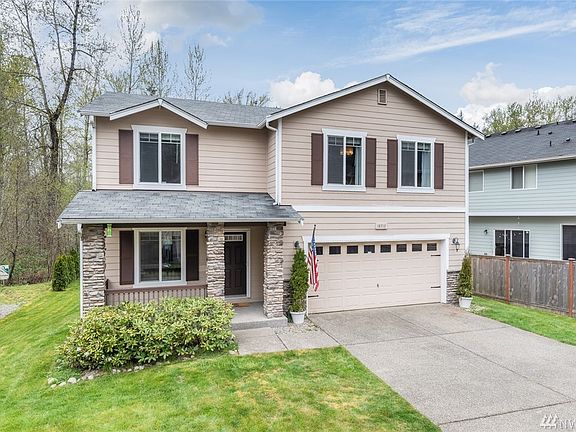 2nd image of 18712 SE 244th Ln