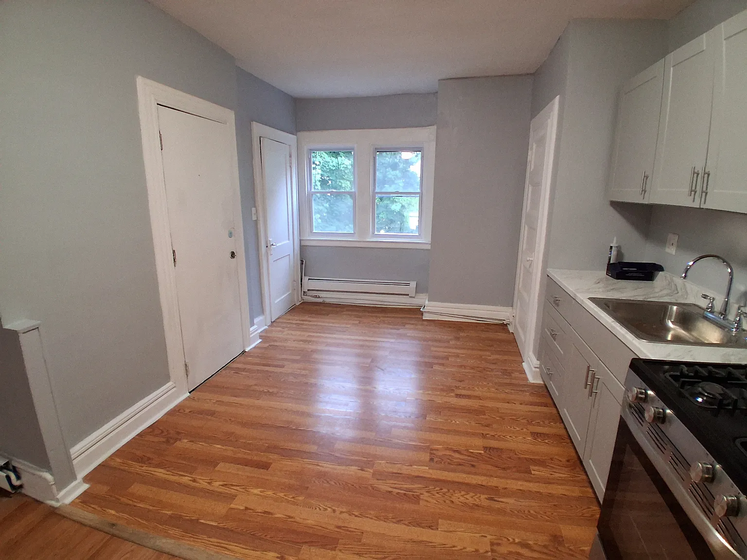 1 bed, 1600 sqft, $1,500 — Photo 1