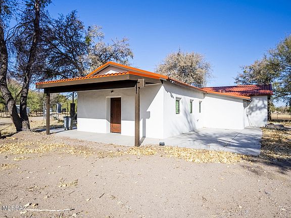 2nd image of 53 Santa Gertrudis Ln