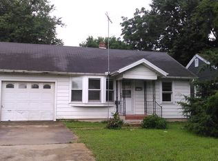1672 E Commercial St, Springfield, MO 65803