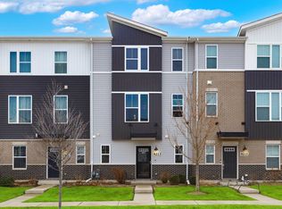 4213 Calder Ln, Aurora, IL 60504