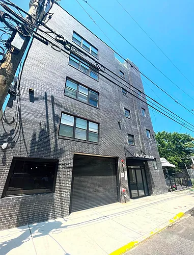 159 12th Ave #1 Photo 1