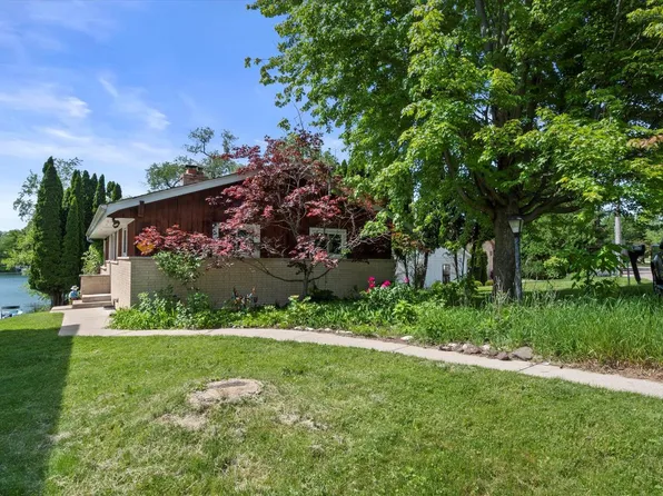 W330N6147 Hasslinger DRIVE, Nashotah, WI 53058