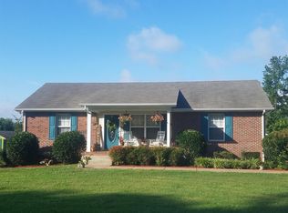 373 N Harris Rd, Portland, TN 37148