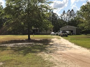 170 Canal Rd, Hortense, GA 31543