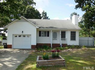 20 Winchester Ave, Coats, NC 27521