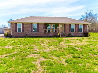 208 Camargo Rd, Fayetteville, TN 37334