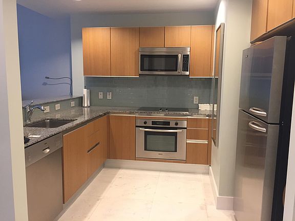 5th image of 1050 Brickell Ave APT 1612