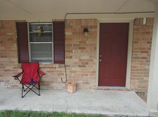 9032 Kentshire Dr, Houston, TX 77078
