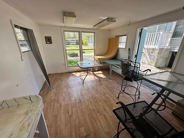 310 Azalia Dr — Photo 50
