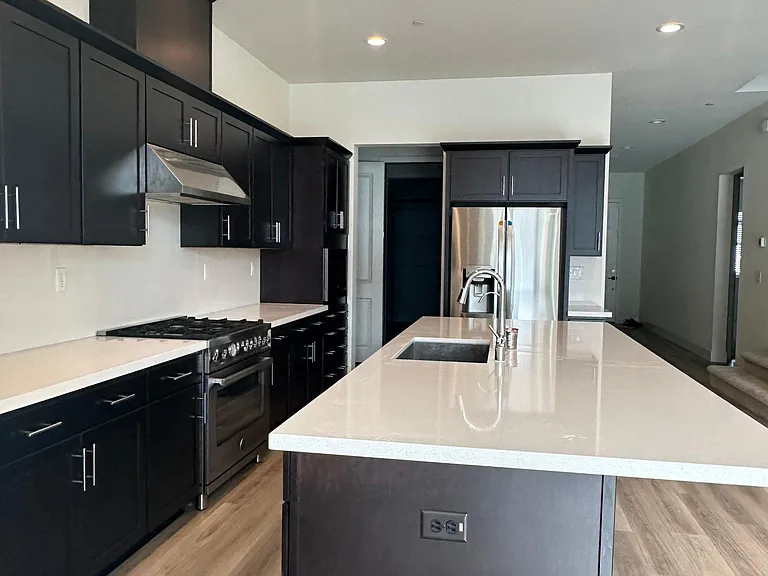 2918 Turner Ave — Photo 18