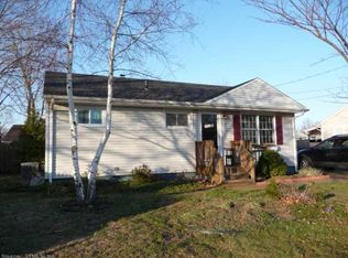 35 Easy Rudder Ln, West Haven, CT 06516