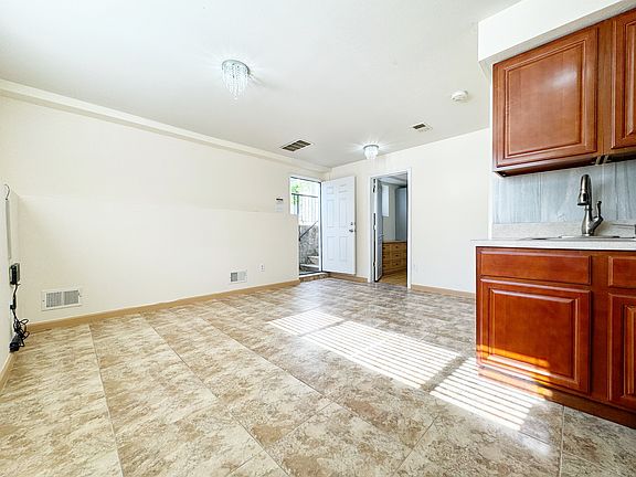 3rd image of 38 Jeannette Ave #Basement