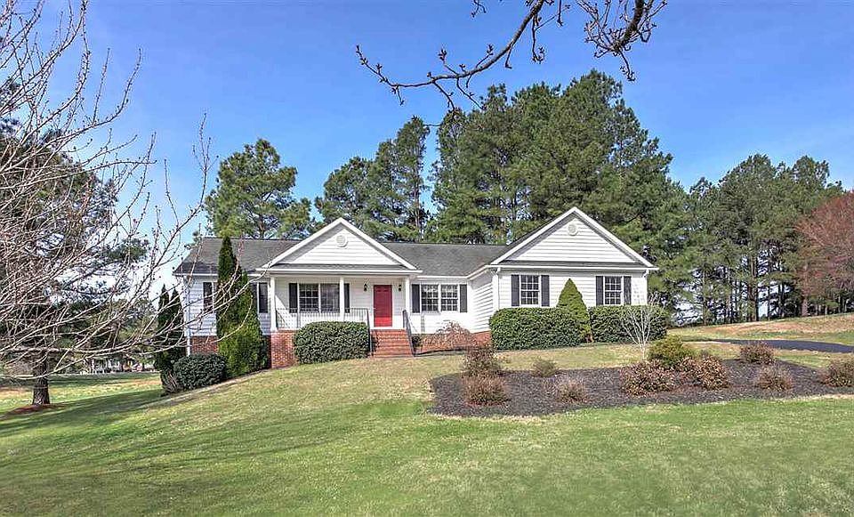 1st image of 103 Woodger Cir
