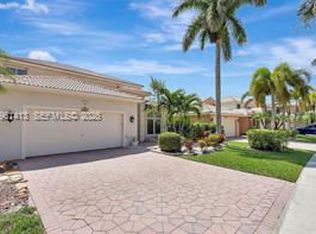 4450 Banyan Trails Dr, Pompano Beach, FL 33073