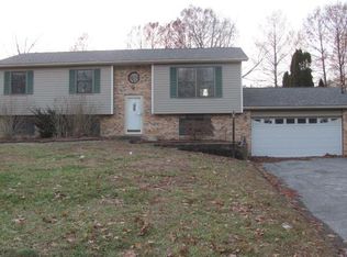 6500 Wenzel Rd, Alton, IL 62002