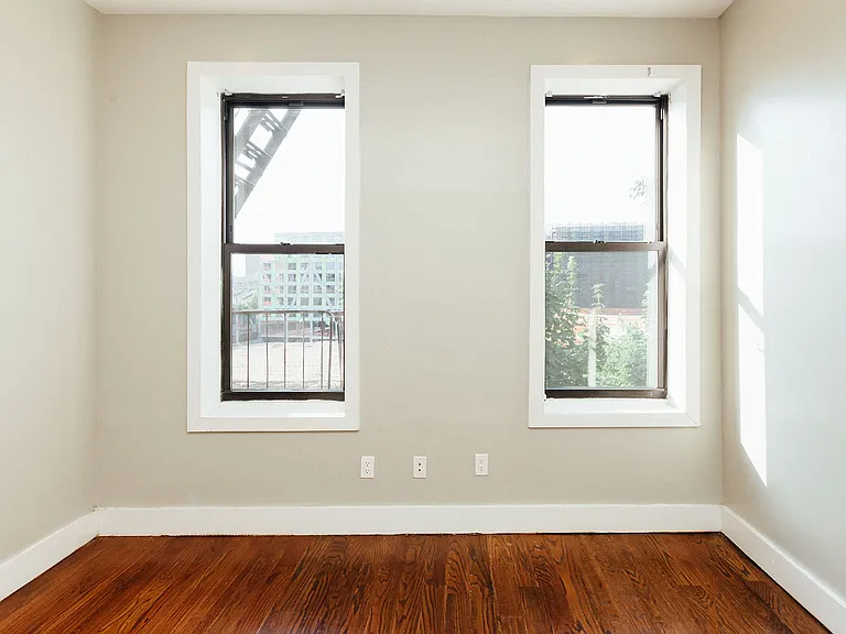 75 Jefferson St #3F — Photo 4