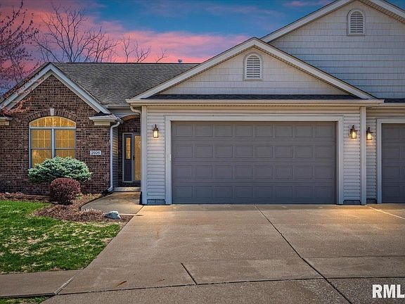 2nd image of 2926 Villa Ct