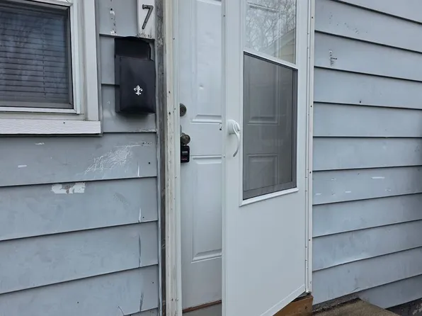 717 Huey St, South Bend, IN 46628