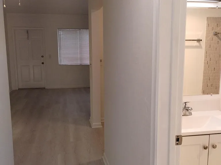 2880 Lake Osborne Dr #209 — Photo 19