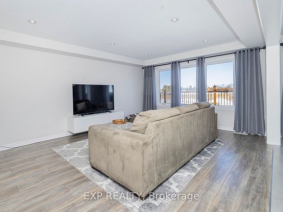 4th image of 161 Cranesbill Rd