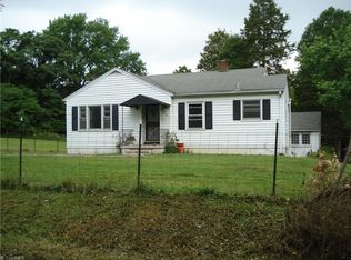 134 Pine Tree Rd, Winston Salem, NC 27105