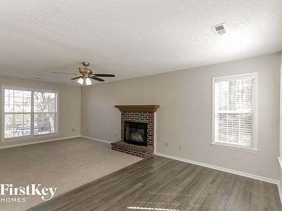 4th image of 172 Diamond Dr