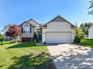 2070 Orchard Ridge Dr NW, Grand Rapids, MI