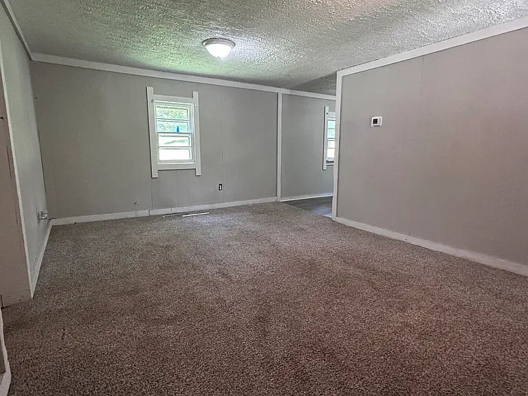 8785 Hillside Pkwy — Photo 7