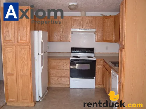 Floor plan 3 Bed 2 Bath Apt