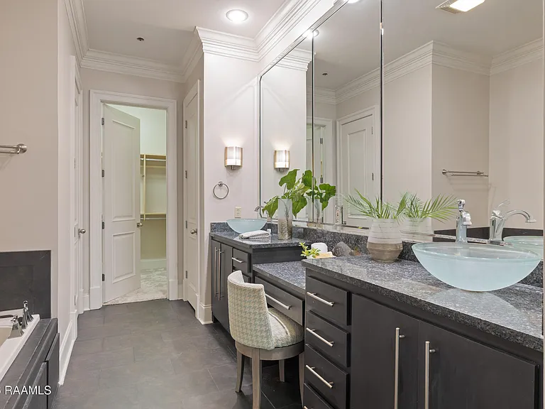 605 Silverstone Rd #205B — Photo 21