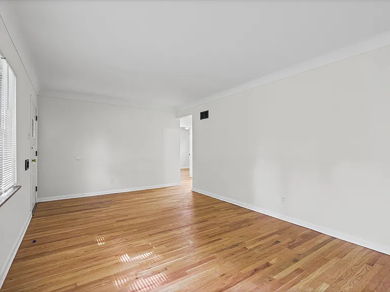 10325 Lookaway Dr — Photo 17