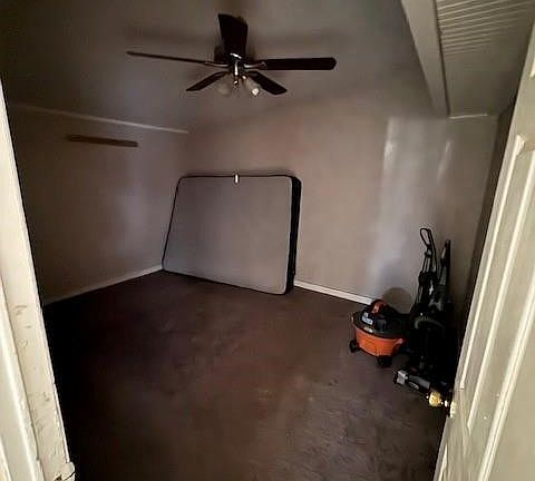 5th image of 5826 Waddell St