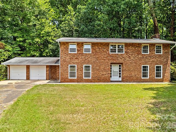 4th image of 155 Duck Creek Rd