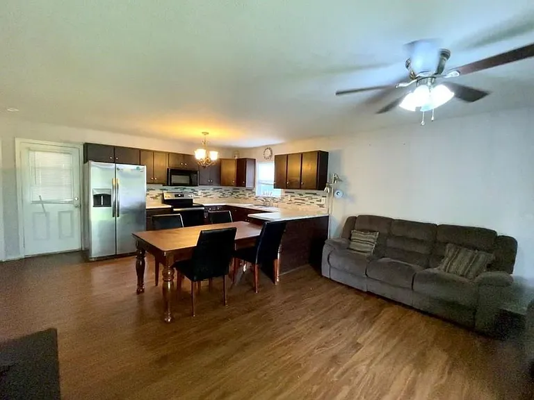 304 Fairview Ave — Photo 5