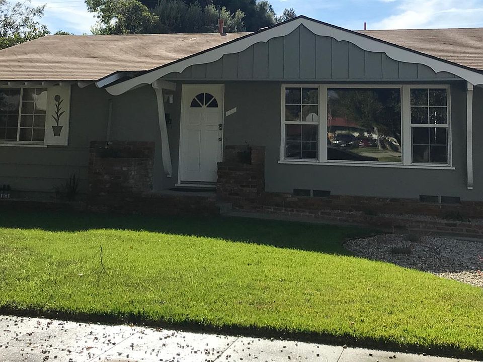 Front of house. Nice curb appeal.