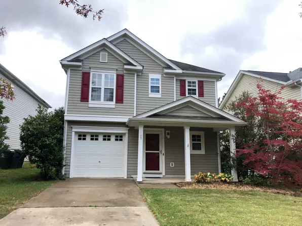 105 Palmdale Ct, Holly Springs, NC 27540