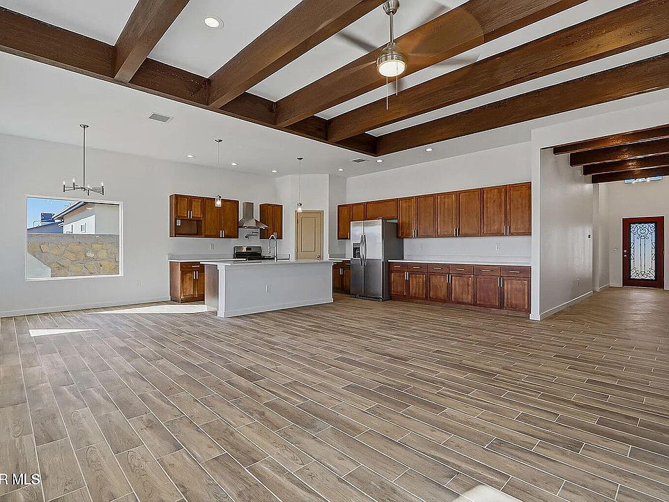 2nd image of 441 Perla Bonita Rd