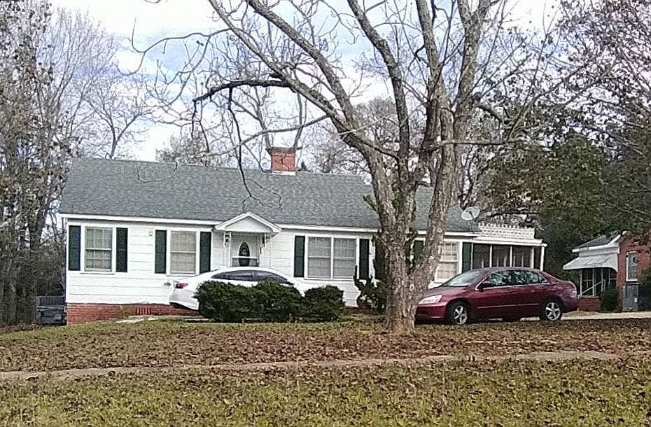 240 North St, Uniontown, AL 36786 Zillow