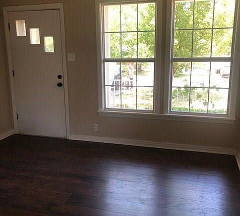 2nd image of 5013 Flagstone Dr