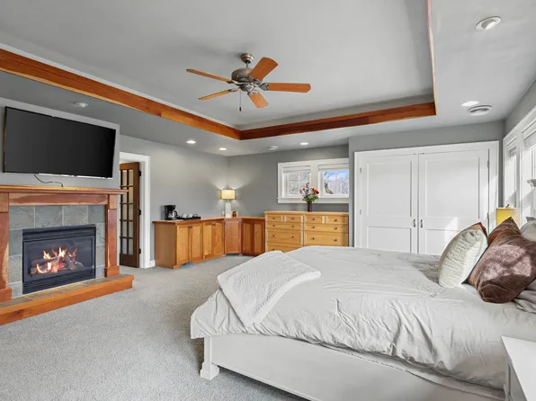 155 Prairie Ave, Prairie Du Sac, WI 53578