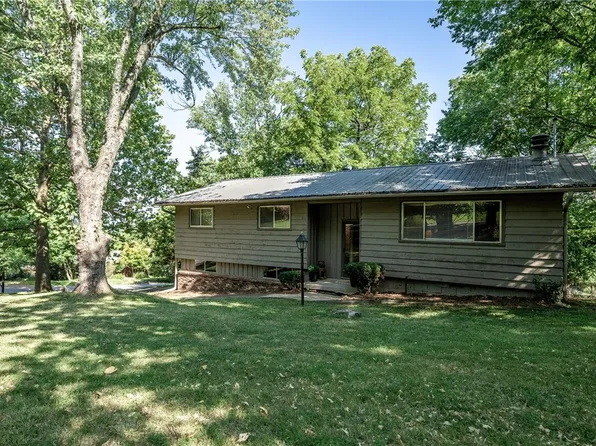 700 E Dogwood Ln, Fayetteville, AR 72701