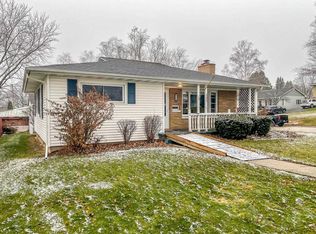 424 Pleasant St, Beaver Dam, WI 53916