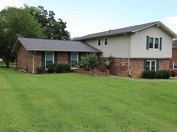 2nd image of 205 Brandywood Ct