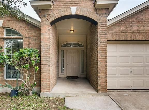 3rd image of 1506 Jackie Robinson Pl
