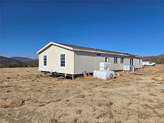 5th image of 36650 Bautista Rd