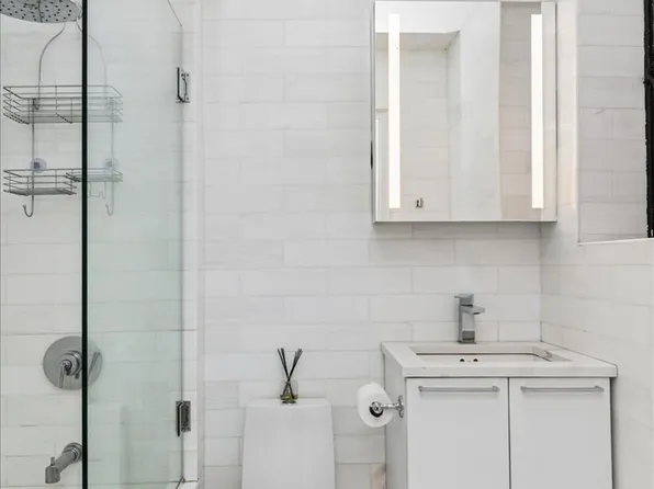 10 Park Avenue image 4 of 4