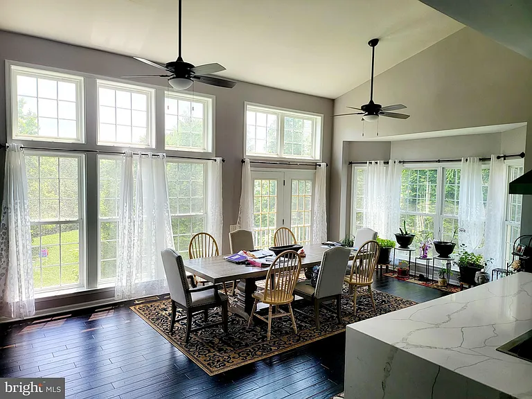 25580 Fishers Hill Ct — Photo 16