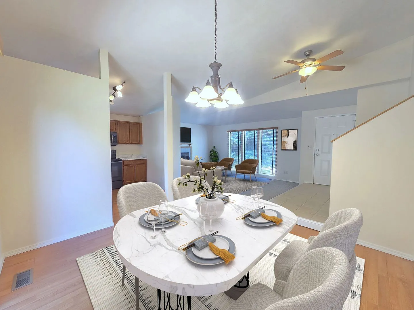 $2,595 - 4 Bed / 2 Bath Beautiful Home in Indian Trail — Photo 2