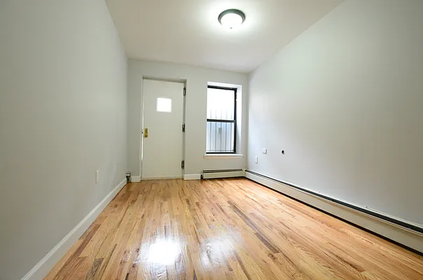 Rented by Miron Realty Group | media 42